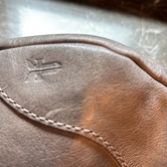 Frye Melissa Hobo bag in Ice/ grey shoulder or crossbody - Picture 15 of 16